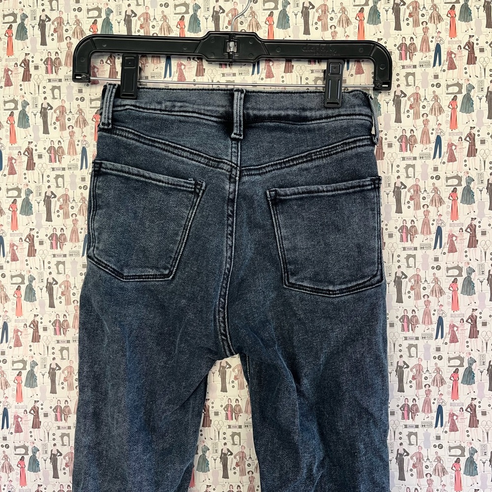 Old Navy Jeggings 🖤 - Picture 5 of 6